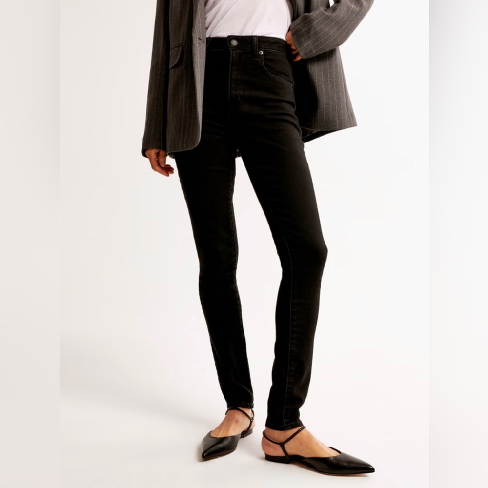 Abercrombie & Fitch Women's High Rise Super Skinny Ankle Black Jeans Size 29/8